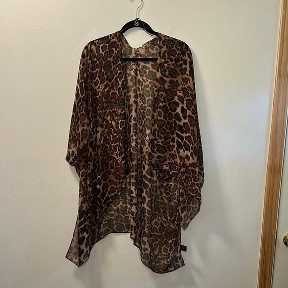 Women’s Oversized Animal Cheetah Leopard Print Duster Kimono - Picture 1 of 6